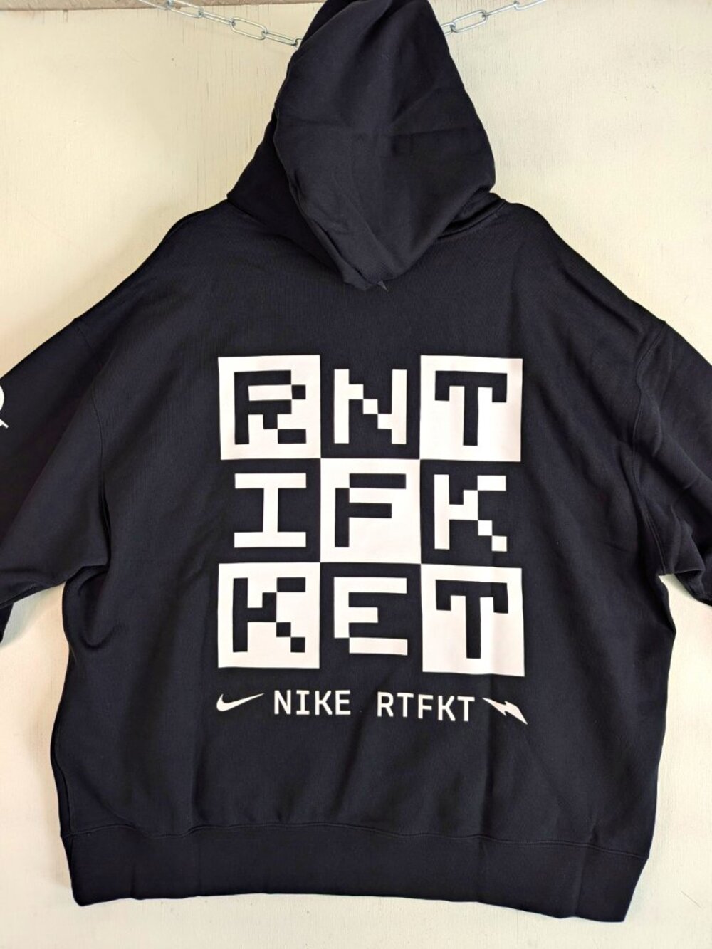Nike x RTFKT AR Hoodie Black Pullover Graphic QR Code Mens L Drawstring